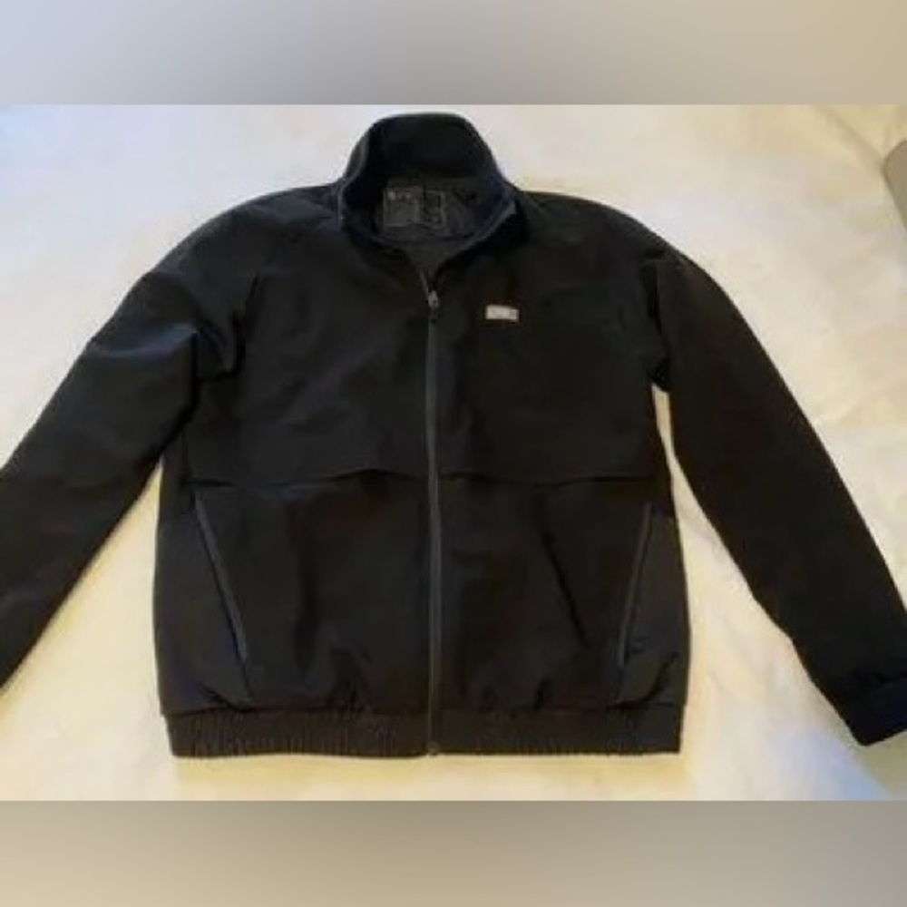 Size SMALL Sydney scrub jacket